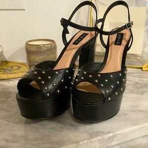 Aqua Cullen Heel NWOB